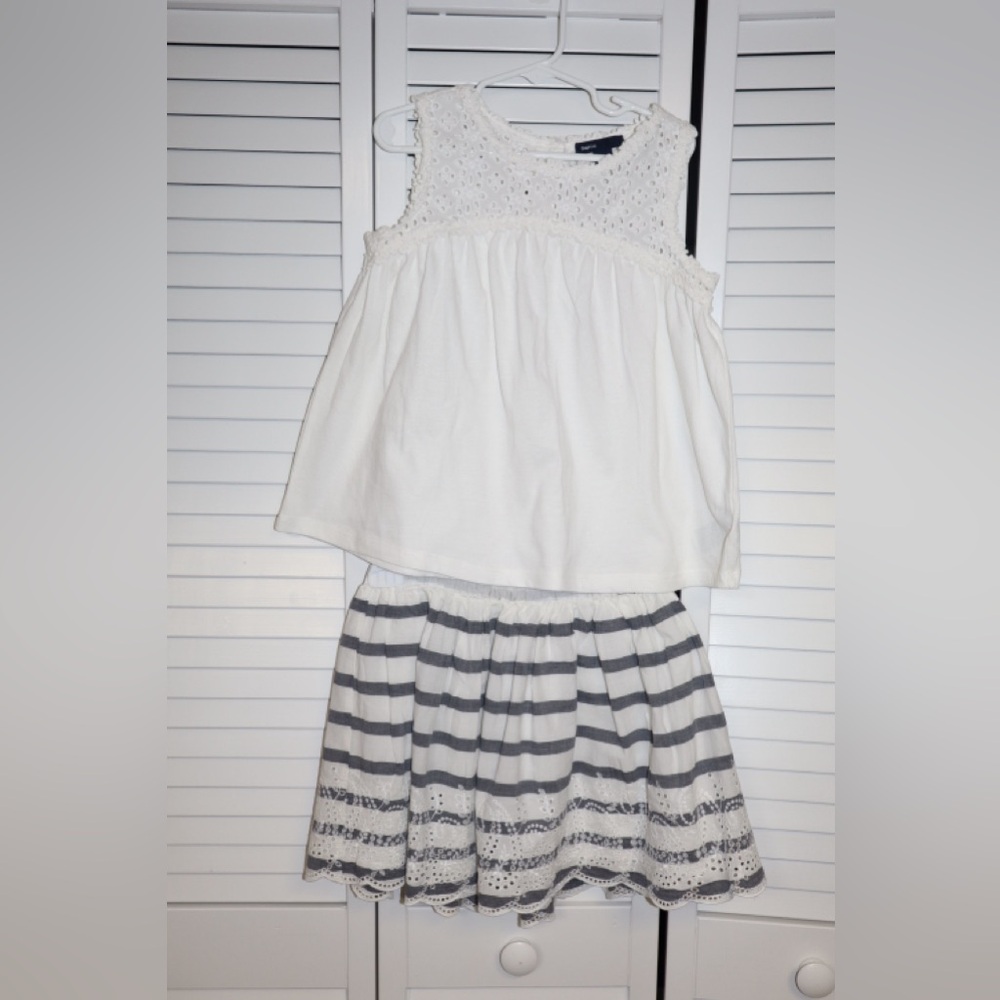 GAP White and Gray Kids Matching Set